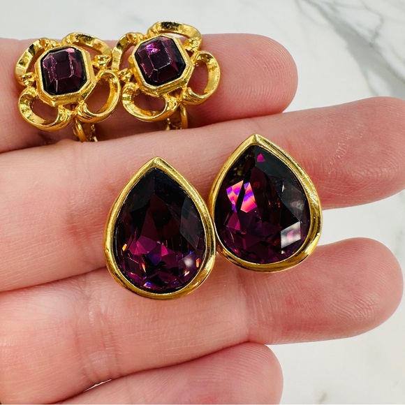 Vintage Avon Clip On Earrings Purple Glass Gem Gold Tone 2 Pair Tear Drop Scroll - Picture 1 of 9